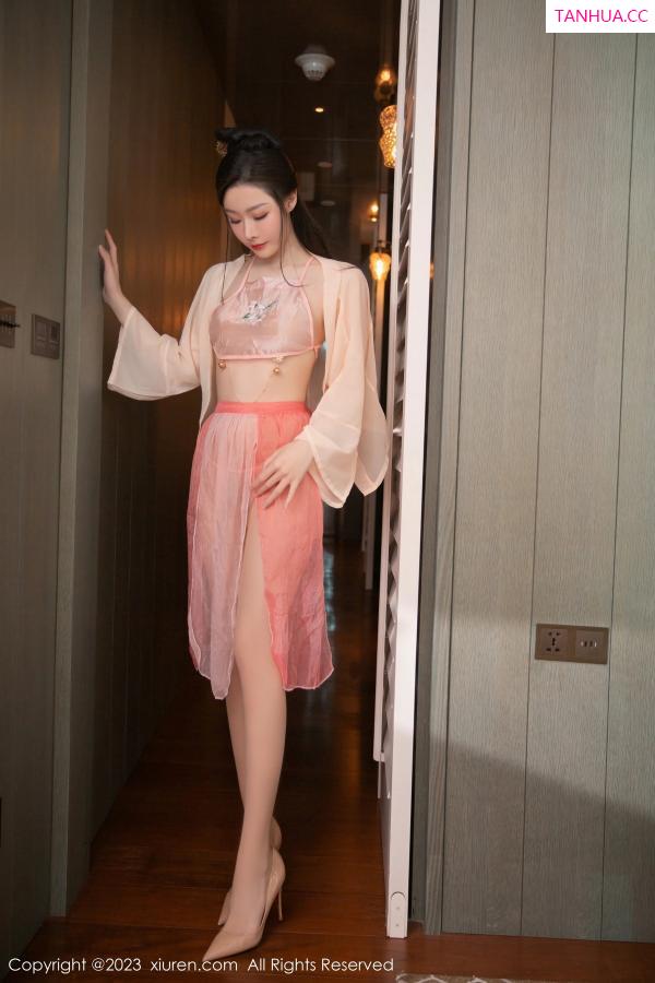 [XiuRen]高清写真图 2023.07.13 No.7075 是小逗逗 古典薄纱